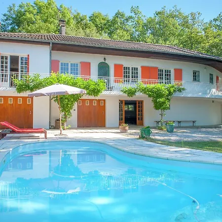 Lavish In With A Swimming Pool