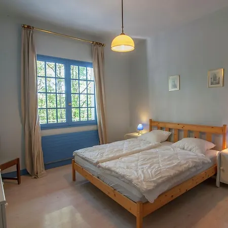 Villa Lavish In With A Swimming Pool Montmaurin