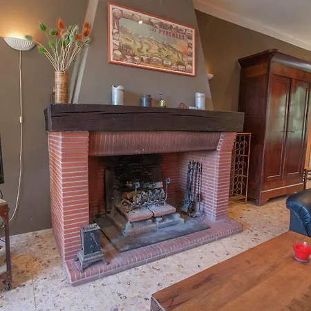 Lavish In With A Swimming Pool Villa Montmaurin